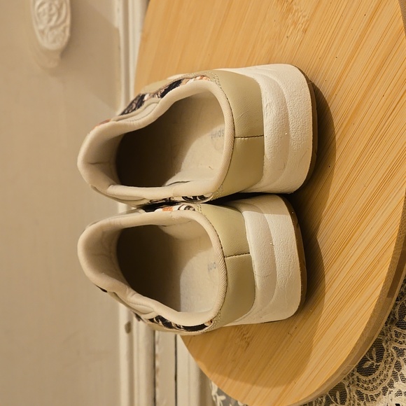 NWOT Easy Spirit leather, foam and floral canvas clogs Sz 6M ⭐️ - Picture 5 of 6